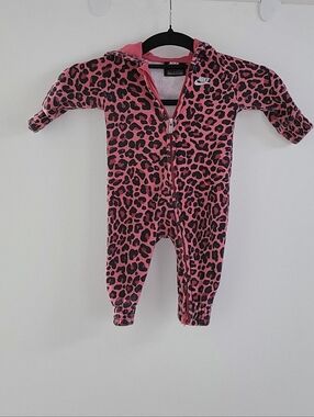 Nike Baby Boy/Girl Red Leopard Print Fleece Hooded Onesie - 0-3 Months